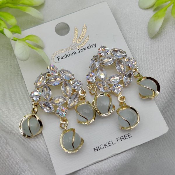 Imported Exquisite Crystal Halo Earrings With Chic Gemstone Dangles