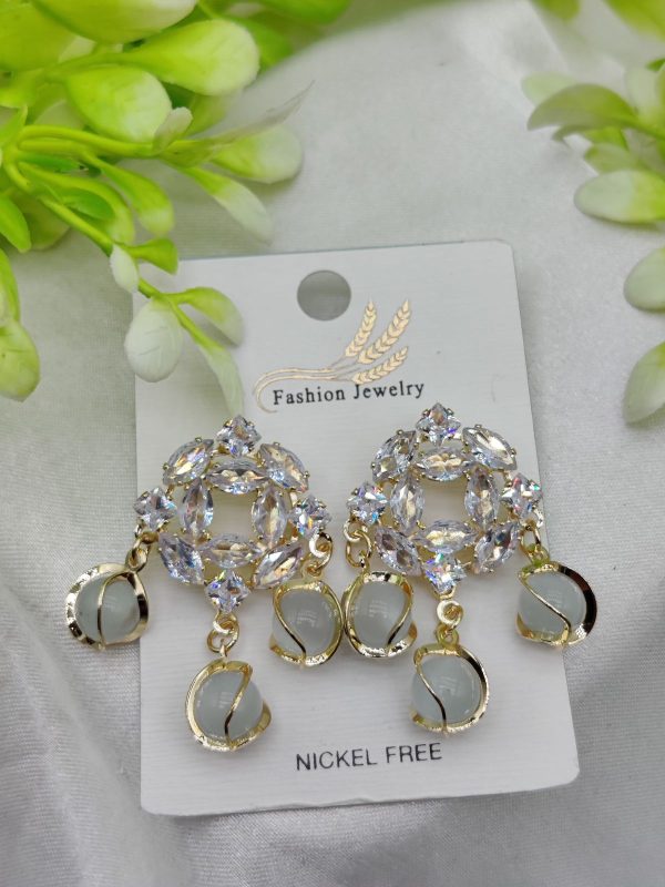 Imported Exquisite Crystal Halo Earrings With Chic Gemstone Dangles